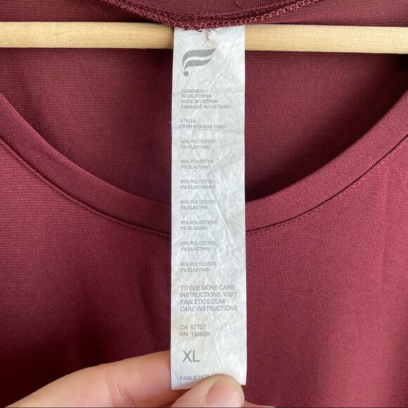 Fabletics Long Sleeve Scoop Neck Shirt XL Burgundy - Picture 2 of 10